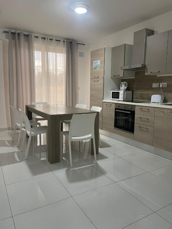 Msida Suites ภายนอก รูปภาพ