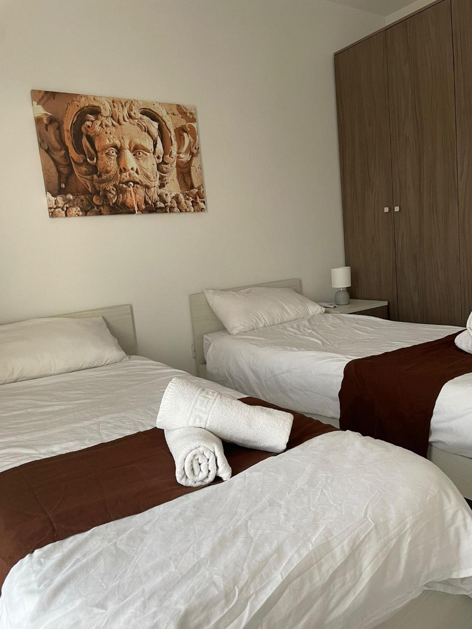 Msida Suites ภายนอก รูปภาพ