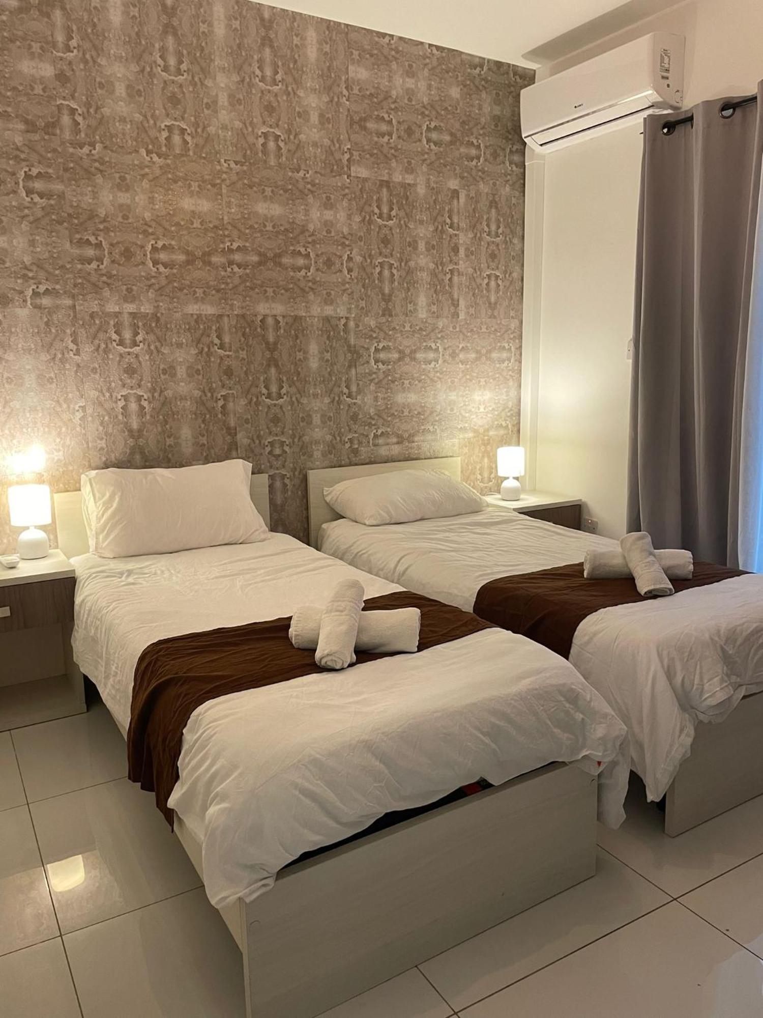 Msida Suites ภายนอก รูปภาพ